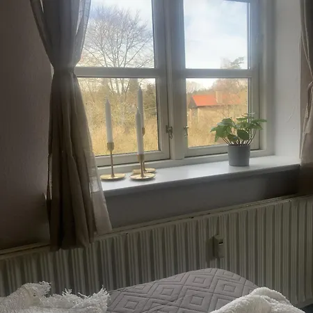 4 Vaerelser Naer Hillerod, Lige Ved Skov Hillerød
