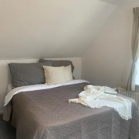 4 Vaerelser Naer Hillerod, Lige Ved Skov Appartement *