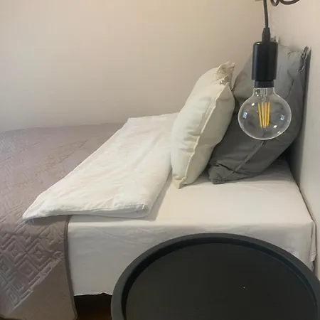 Appartement 4 Vaerelser Naer Hillerod, Lige Ved Skov