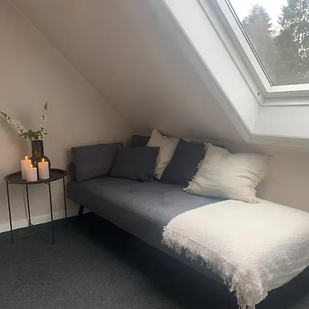 4 Vaerelser Naer Hillerod, Lige Ved Skov Apartamento